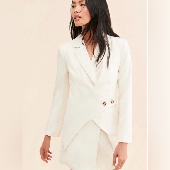 4th and reckless Elegant Cream Blazer Dress - Picture 2 of 9